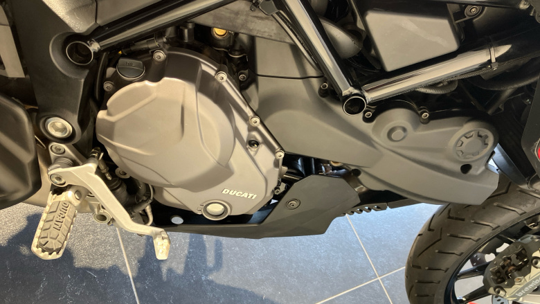 Ducati Multistrada V2 S Red (21MY)